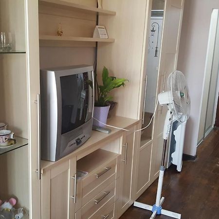 Абазинская 35 Suhumi Exterior foto